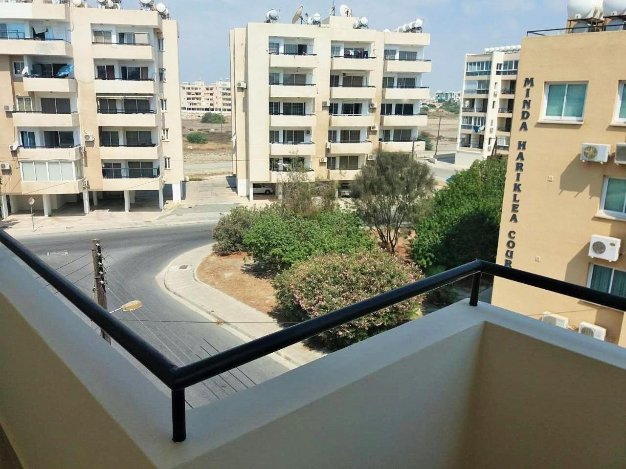Apartment 301 Carisa Napa - Holiday Flats Larnaca Eksteriør billede