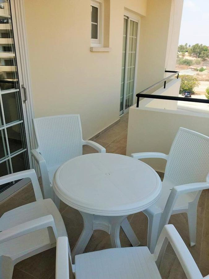 Apartment 301 Carisa Napa - Holiday Flats Larnaca Eksteriør billede